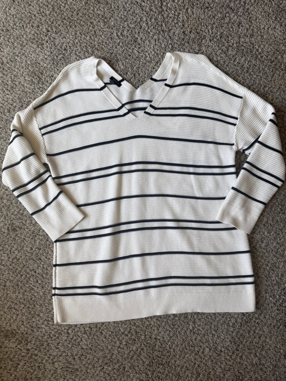 Talbot’s Women’s Off-White V-Neck Striped Sweater Sz 1X